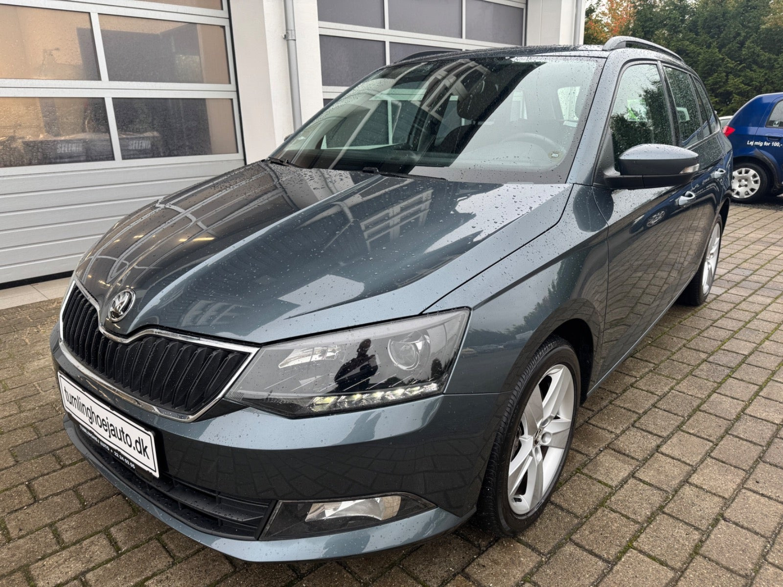 Grå Skoda Fabia fra 2017