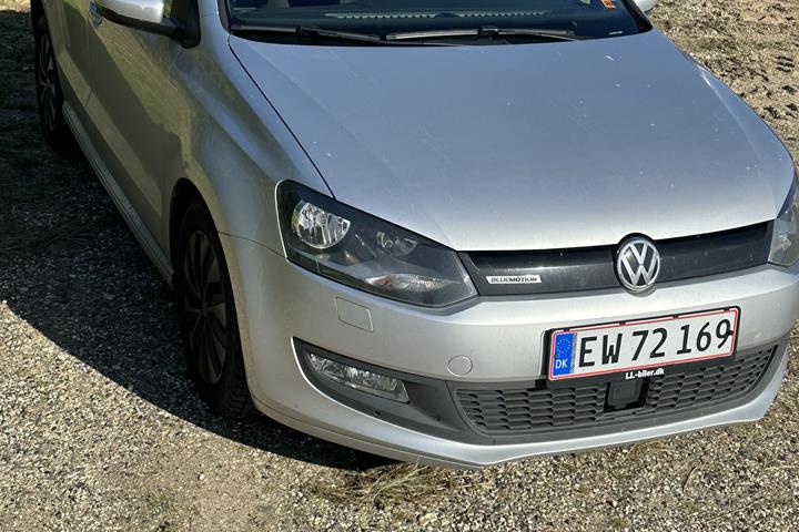 Grå VW Polo fra 2015