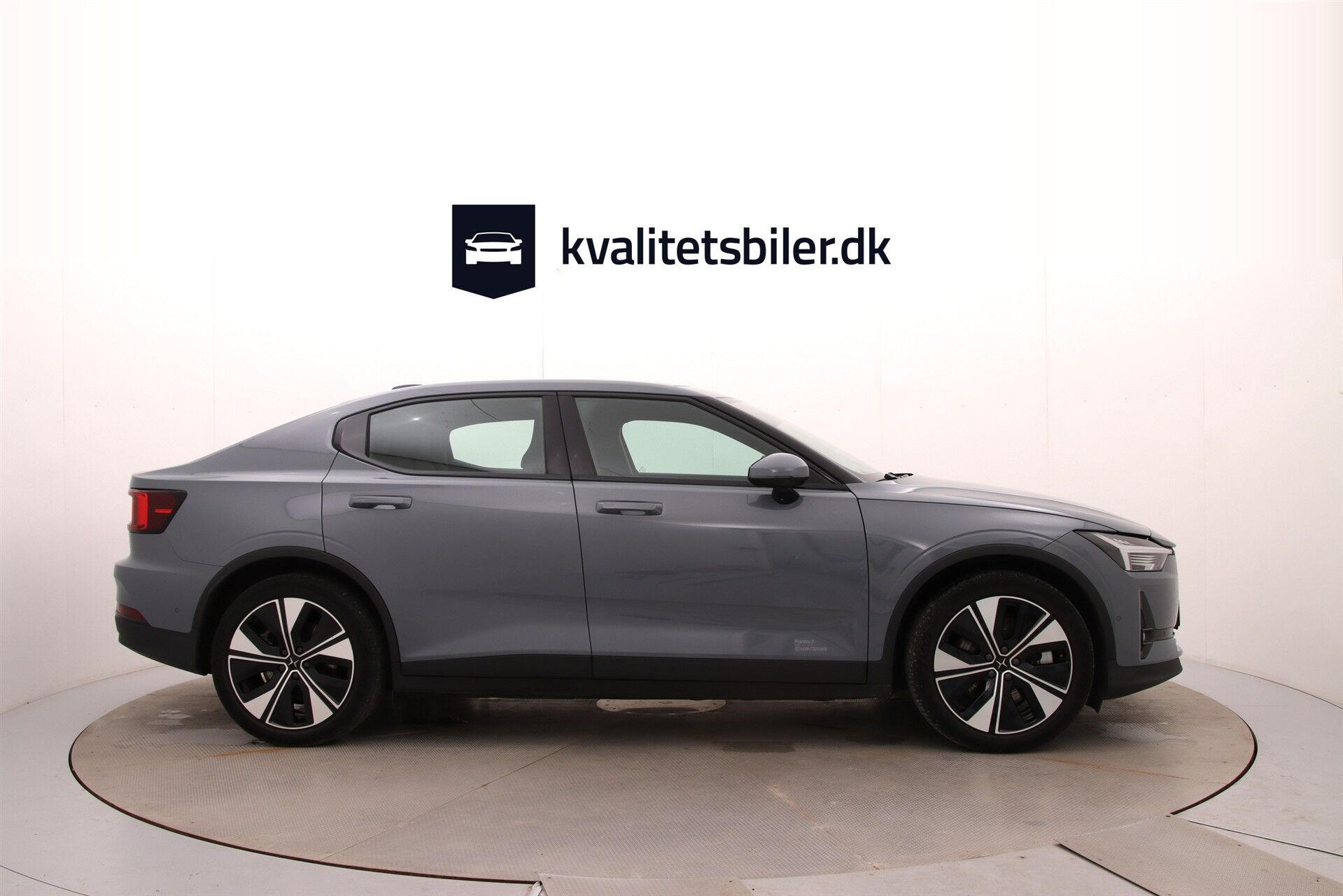 Grå Polestar 2 fra 2023