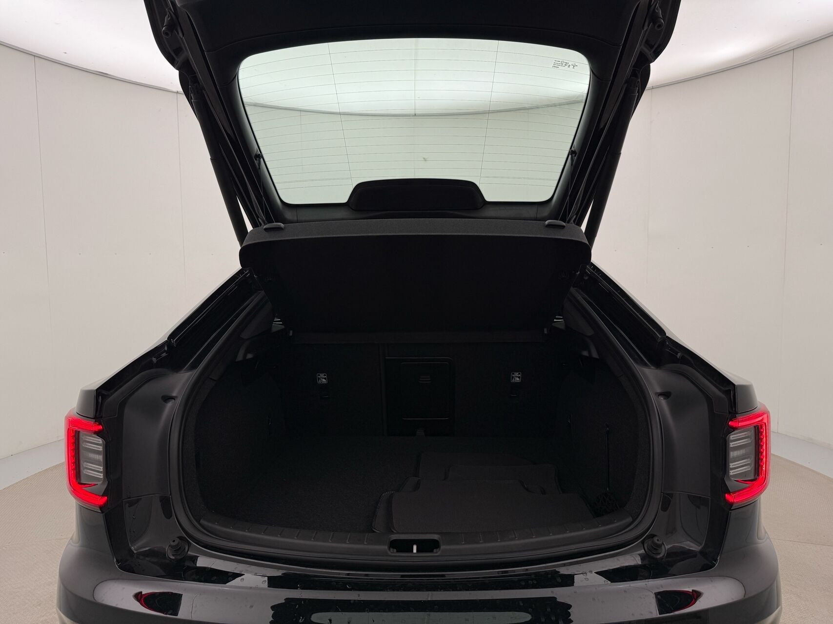 Sort Polestar 2 fra 2022