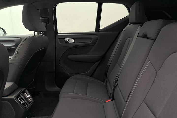 Sort Volvo XC40 fra 2023