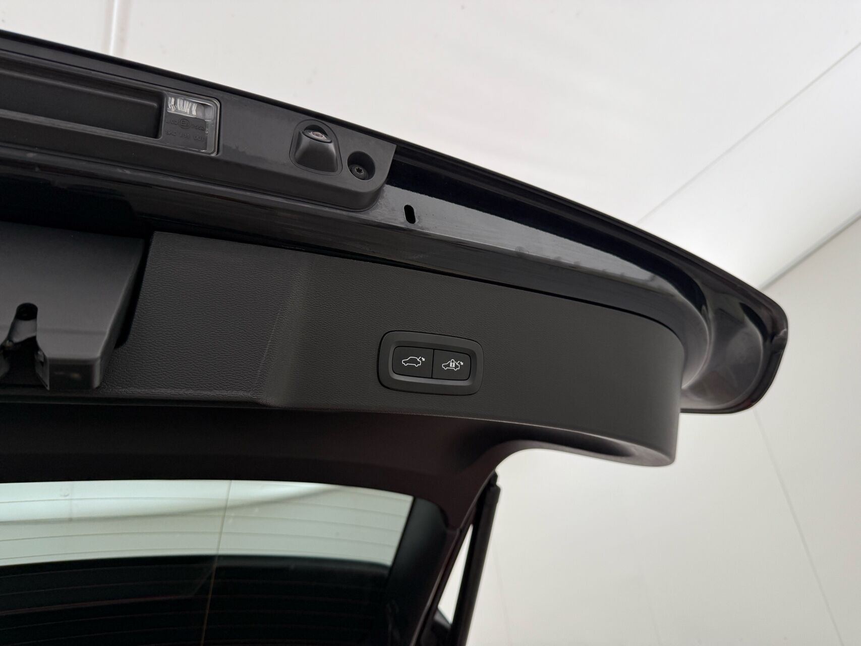 Sort Volvo XC40 fra 2023