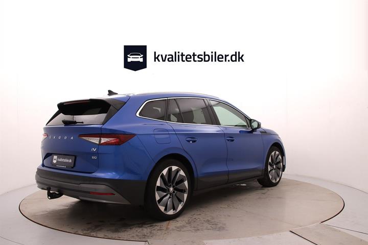 Blå Skoda Enyaq fra 2021
