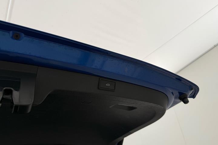 Blå Skoda Enyaq fra 2021