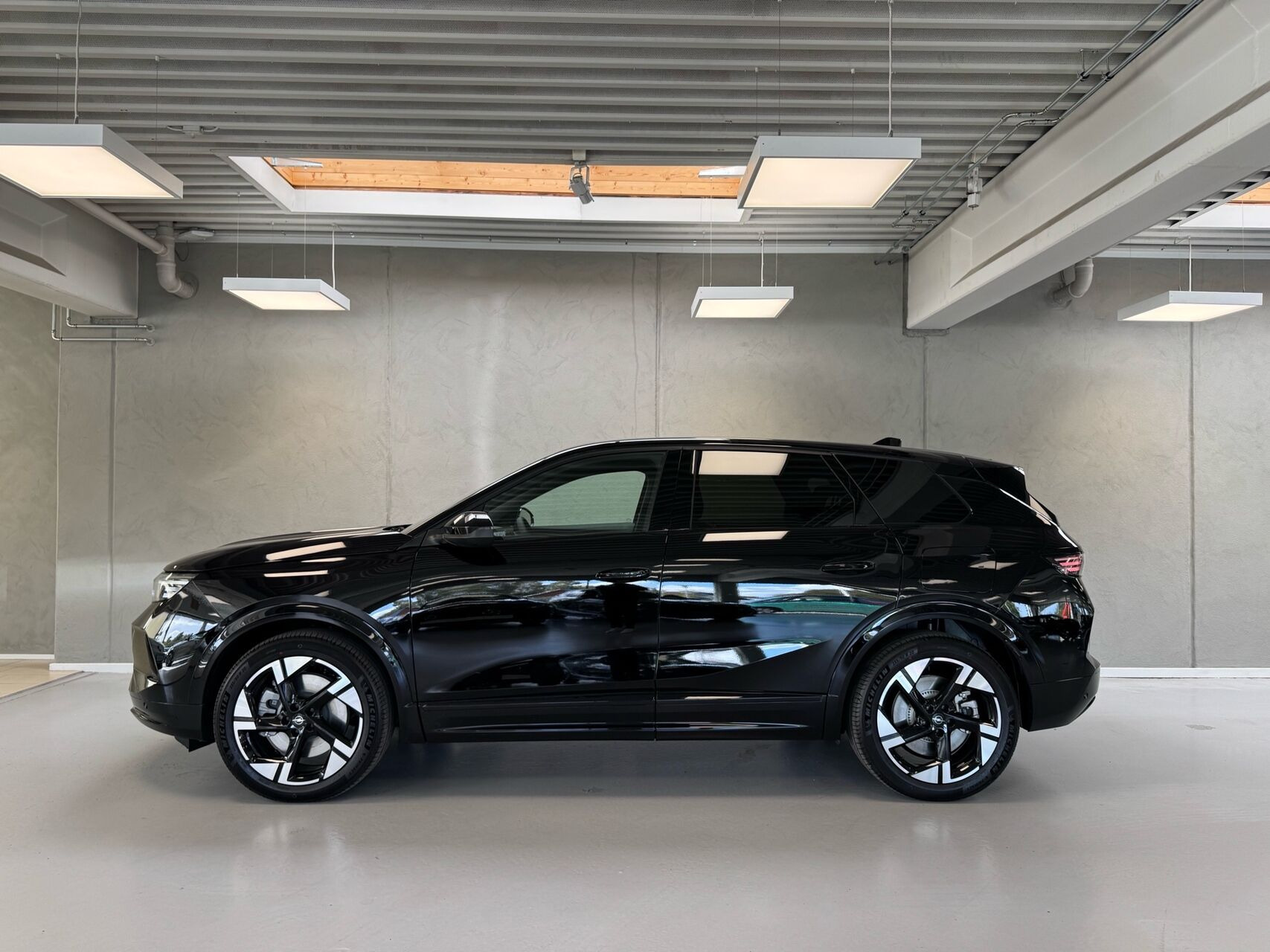 Sort Opel Grandland fra 2026
