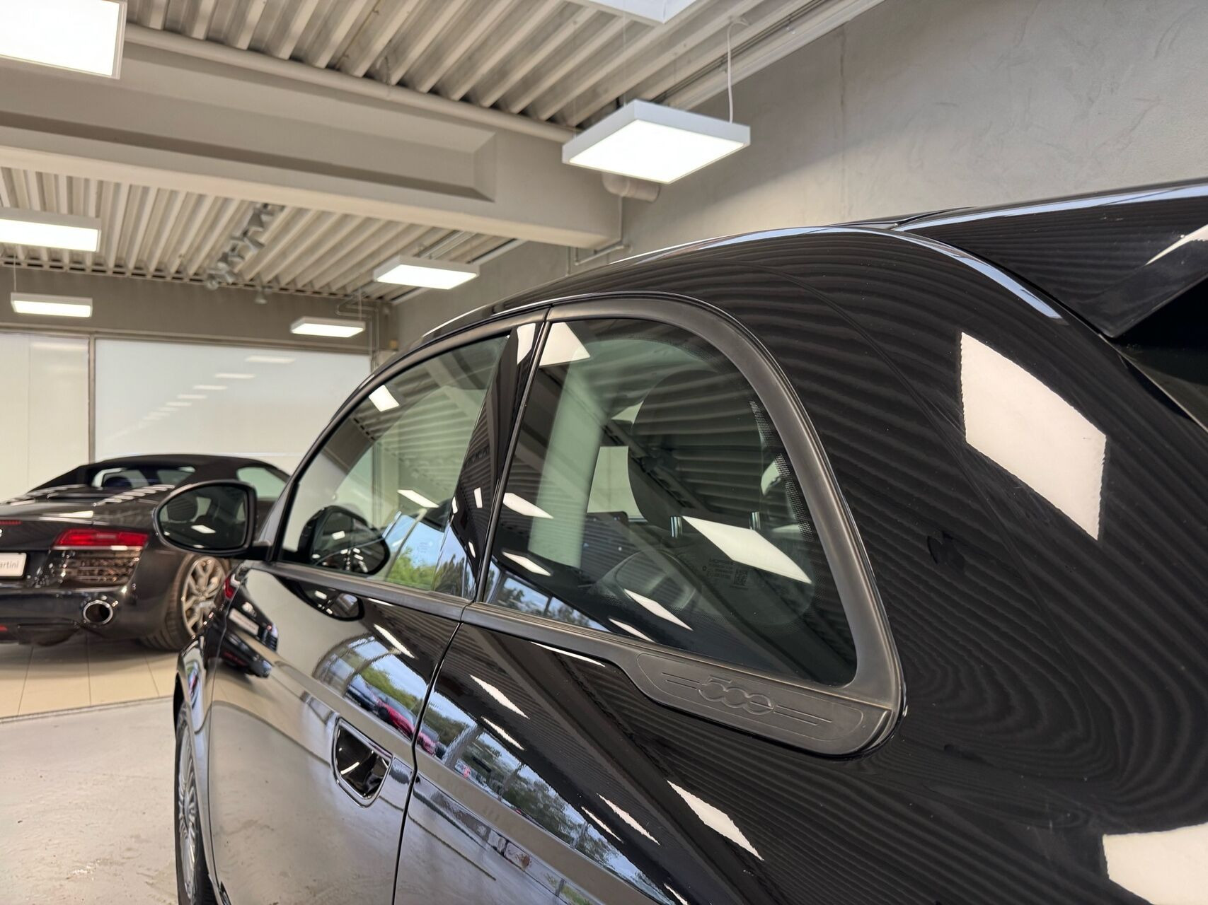 Sort Fiat 500e fra 2023