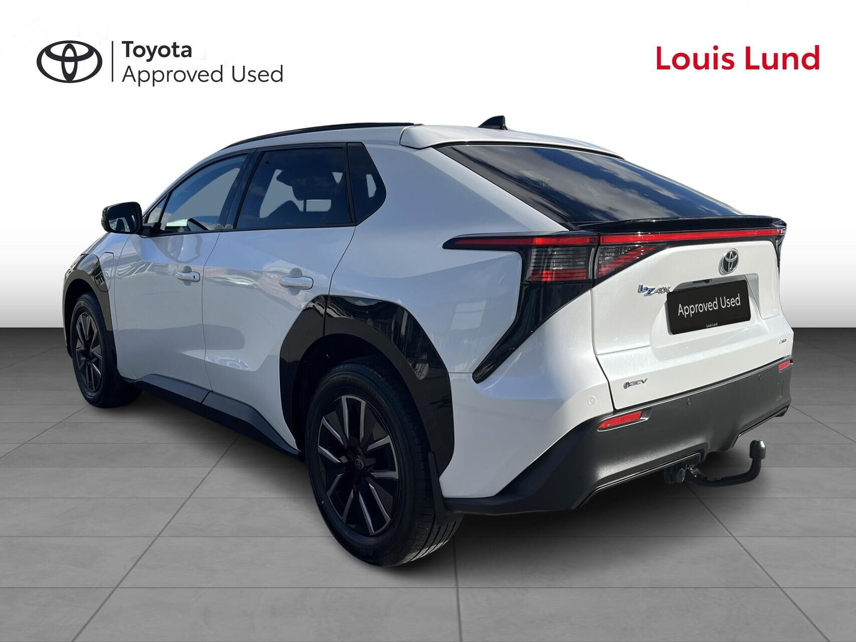 Hvid Toyota BZ4X fra 2026