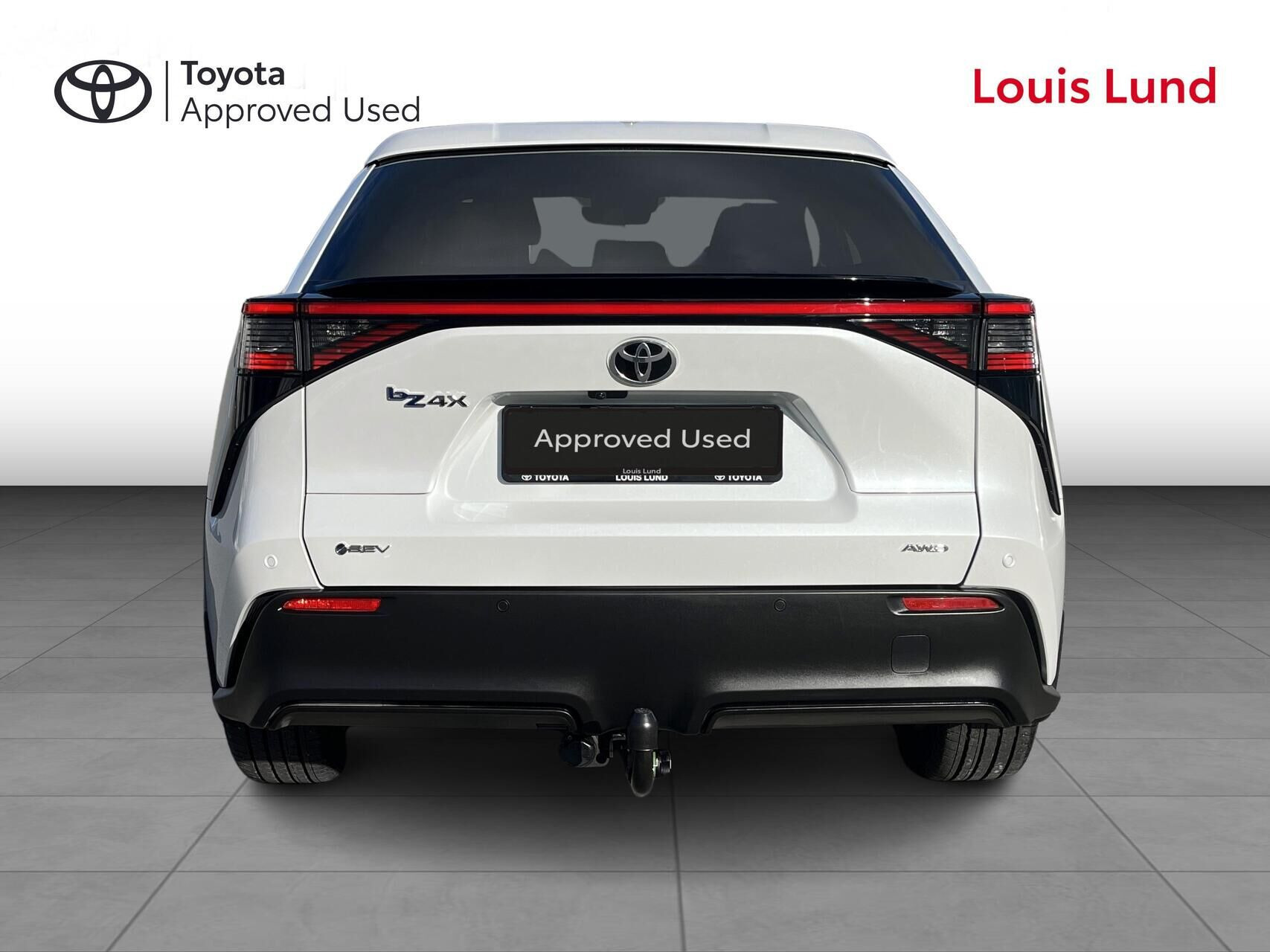 Hvid Toyota BZ4X fra 2026