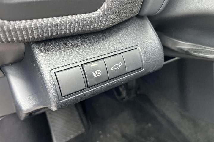 Sort Toyota BZ4X fra 2025