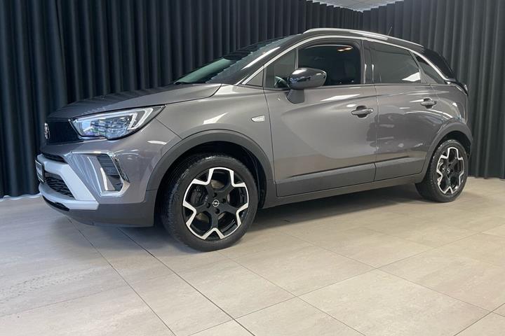 Grå Opel Crossland fra 2021