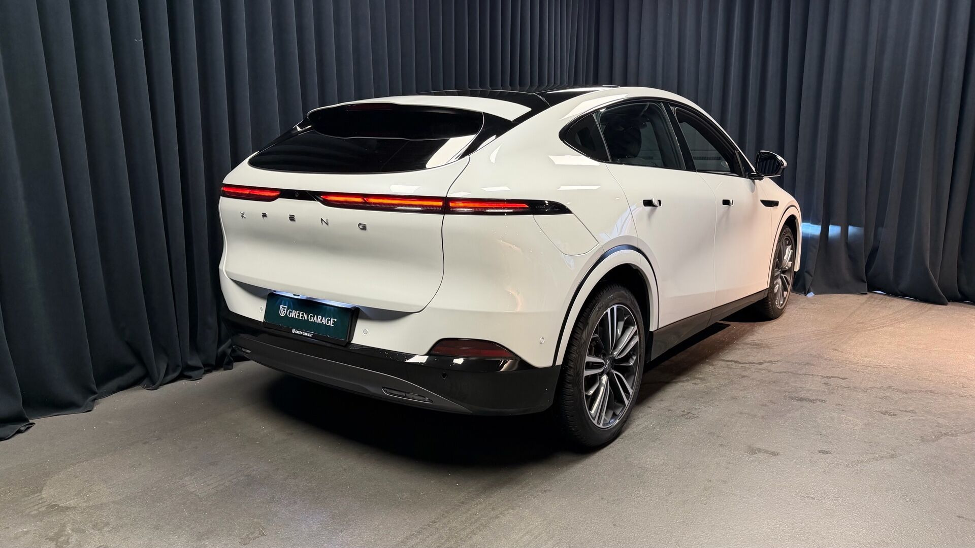 Hvid Xpeng G6 fra 2024