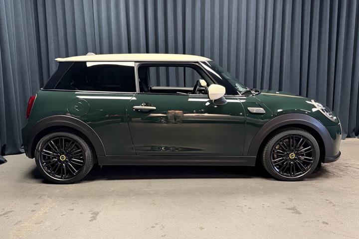 Grøn Mini Cooper fra 2023