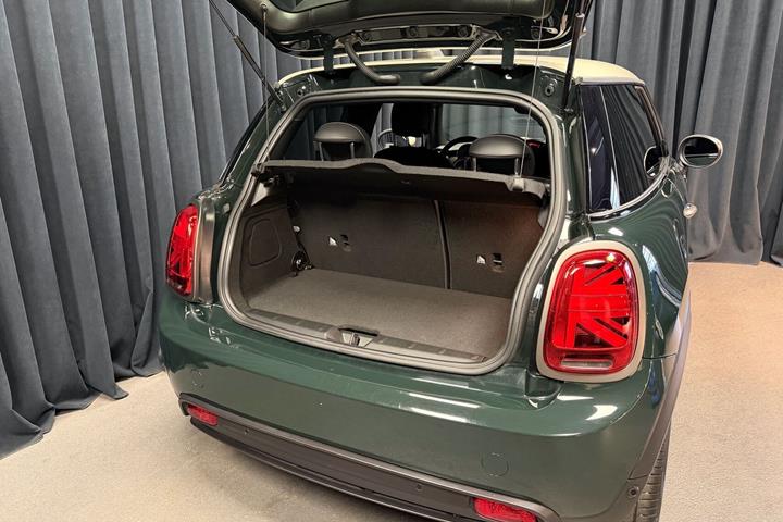 Grøn Mini Cooper fra 2023