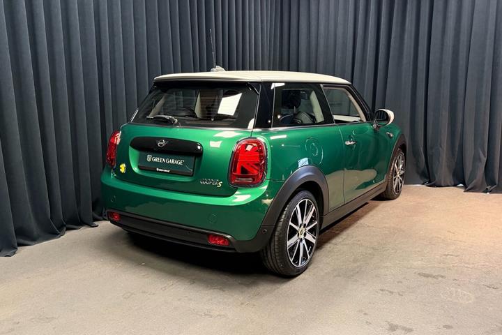 Grøn Mini Cooper fra 2022