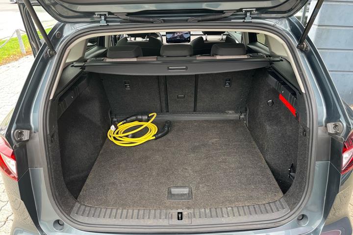 Grå Skoda Enyaq fra 2022