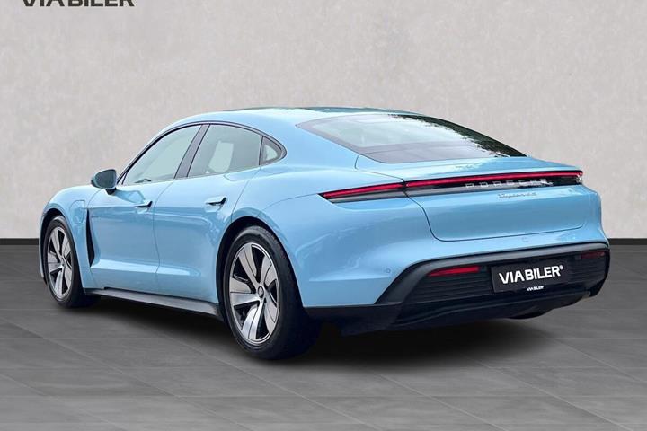 Blå Porsche Taycan fra 2020