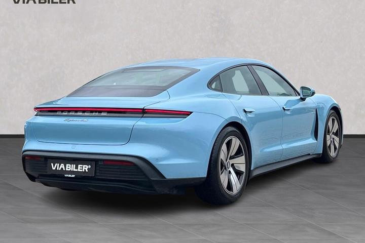 Blå Porsche Taycan fra 2020