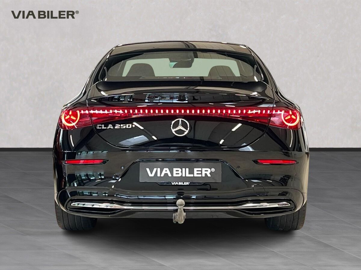 Sort Mercedes CLA250+ fra 2026