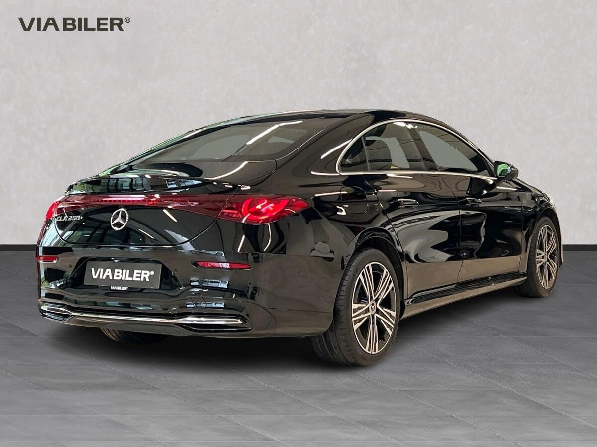 Sort Mercedes CLA250+ fra 2026