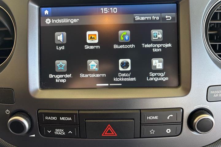 Rød Hyundai i10 fra 2019