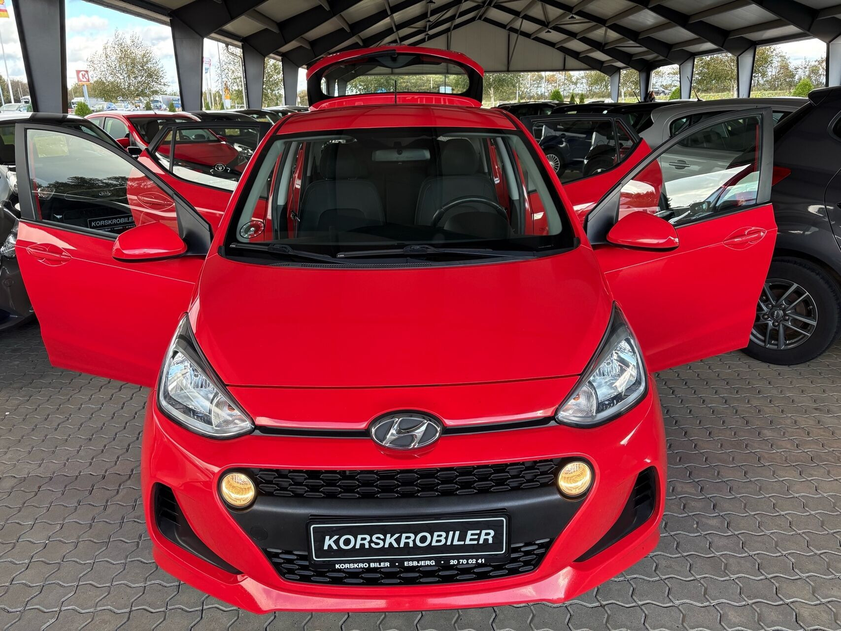 Rød Hyundai i10 fra 2019