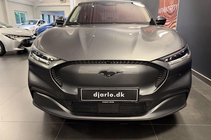 Grå Ford Mustang Mach-E fra 2020