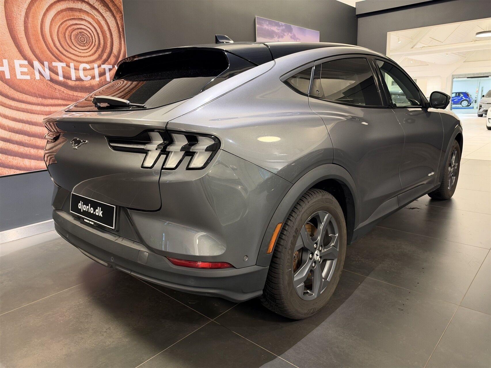Grå Ford Mustang Mach-E fra 2020