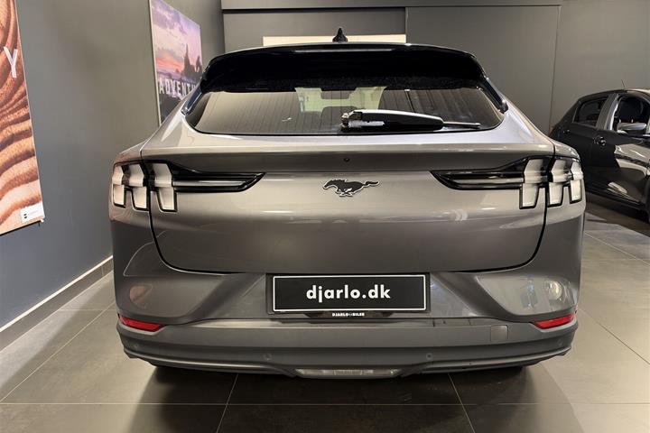 Grå Ford Mustang Mach-E fra 2020