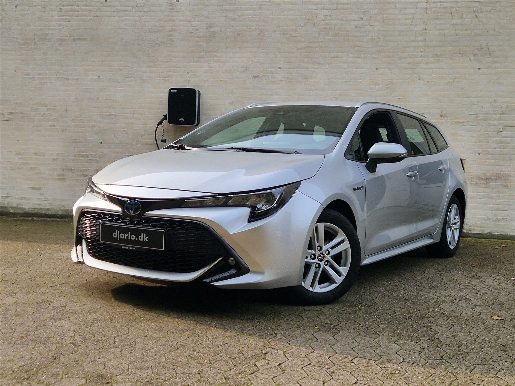 Toyota Corolla 2,0 Touring Sports Hybrid H3 Smart E-CVT 180HK Stc 6g Aut.