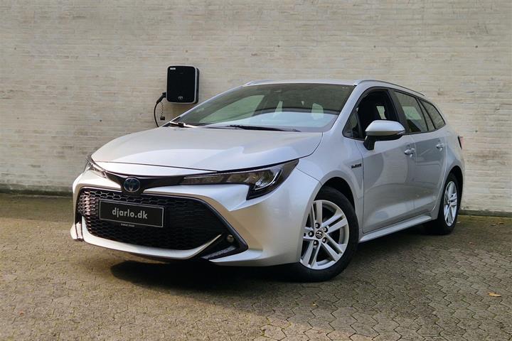 Sølv Toyota Corolla fra 2019