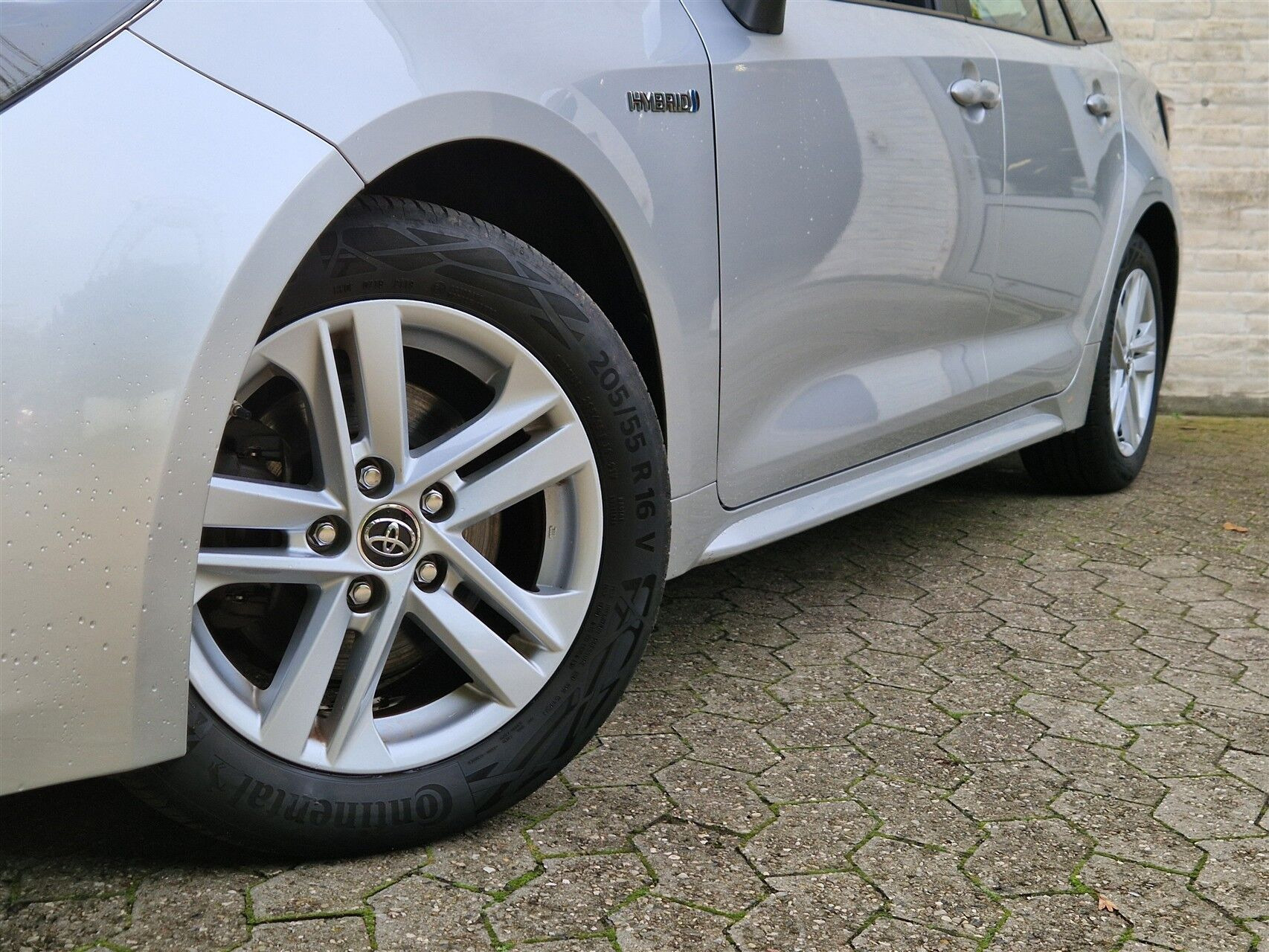 Sølv Toyota Corolla fra 2019