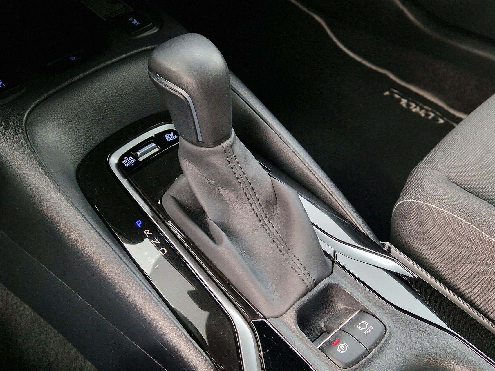 Sølv Toyota Corolla fra 2019