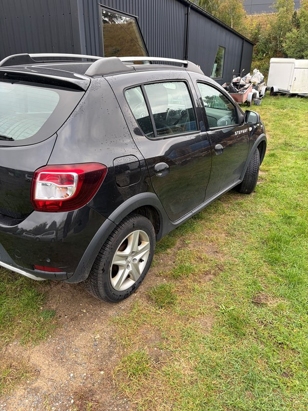 undefined Dacia Sandero fra 2016