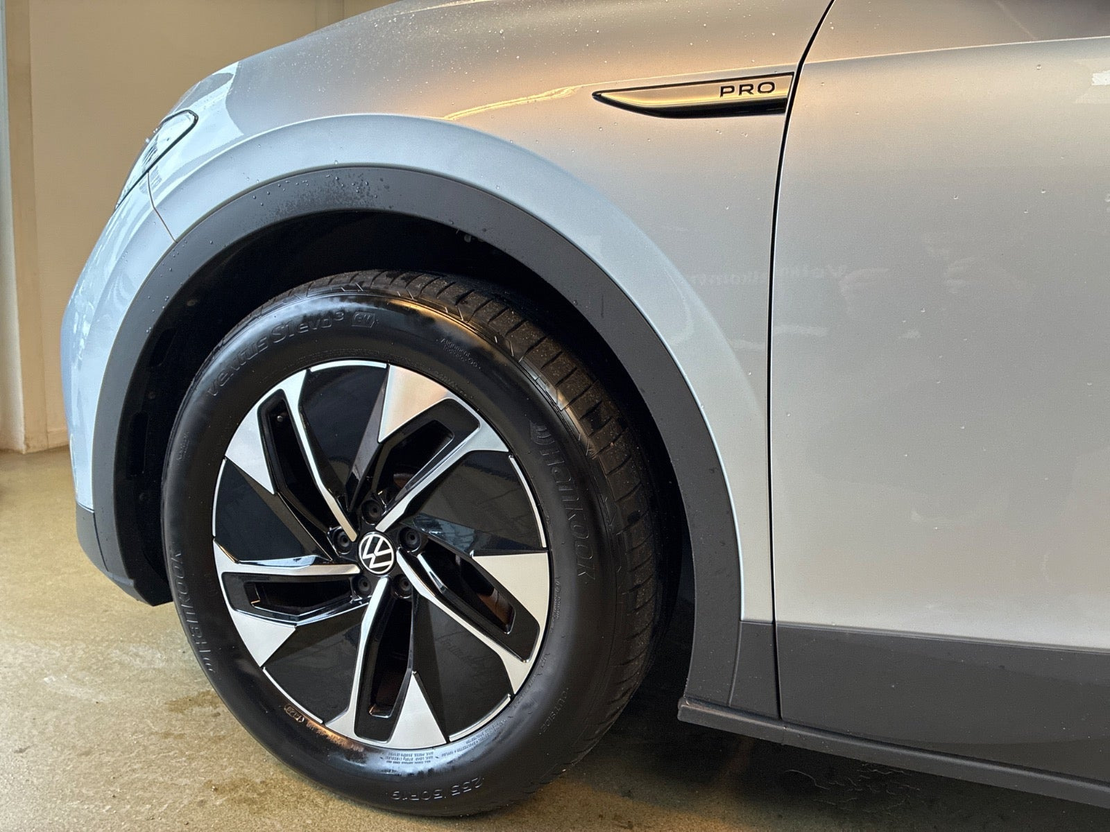 Sølv VW ID.4 fra 2023