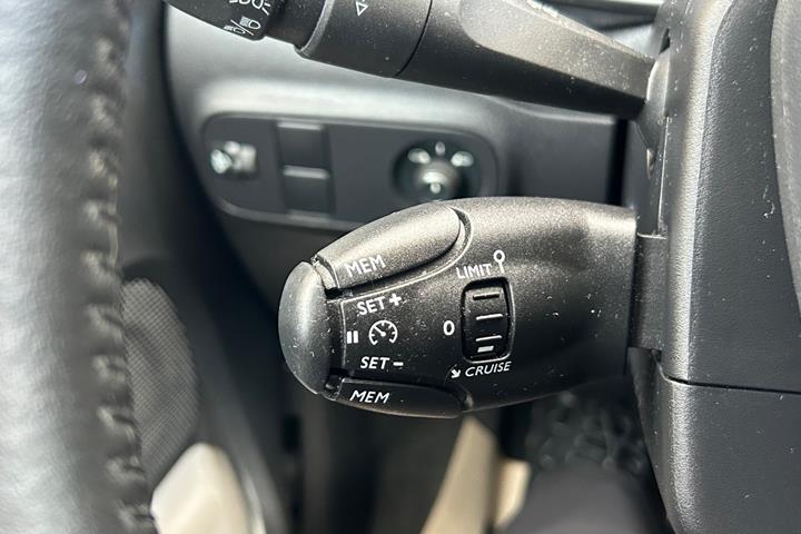Rød Citroën C3 fra 2021