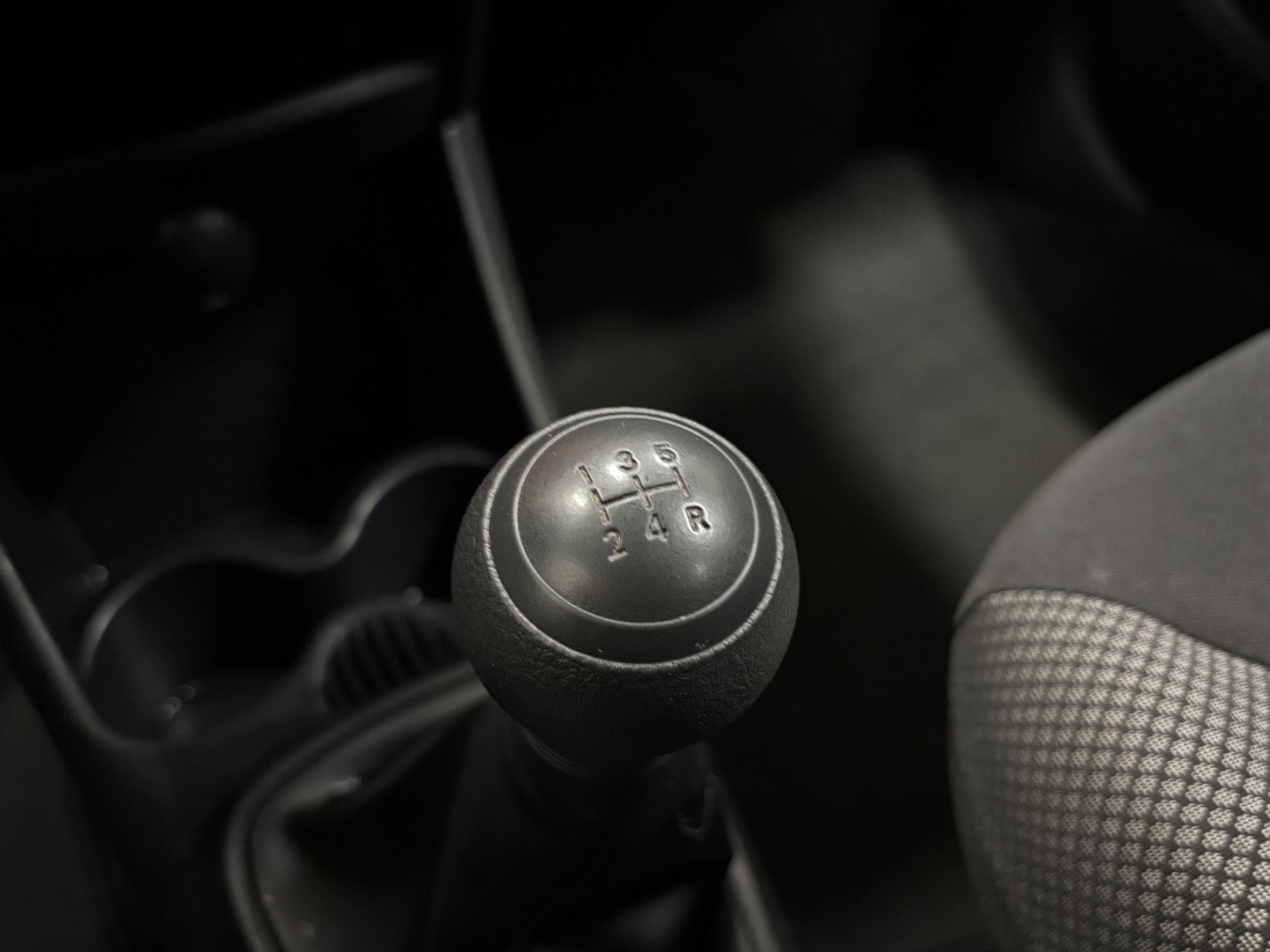 Hvid Toyota Aygo fra 2012