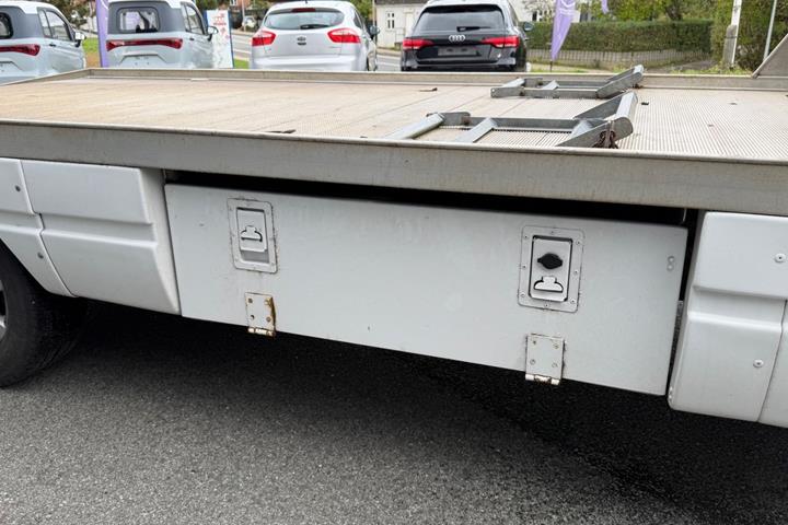 Hvid VW Crafter fra 2007
