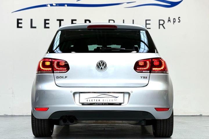 Sølv VW Golf VI fra 2011
