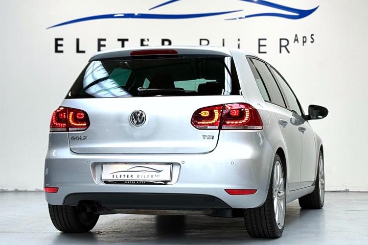 Sølv VW Golf VI fra 2011
