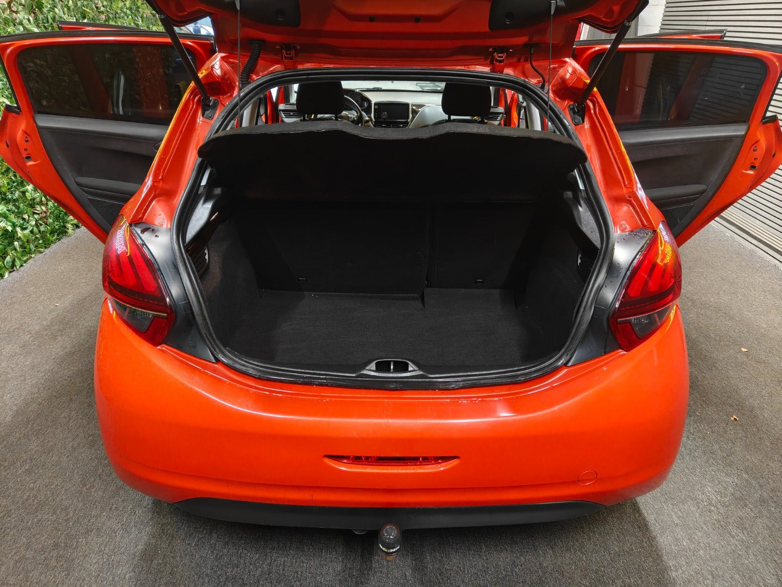 undefined Peugeot 208 fra 2016