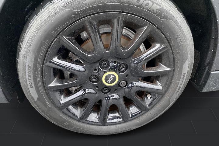 Grå Mini Cooper SE fra 2022