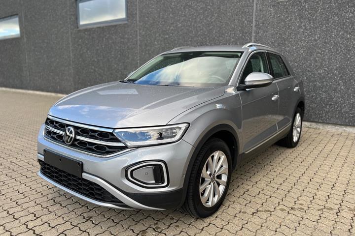 Sølv VW T-Roc fra 2022