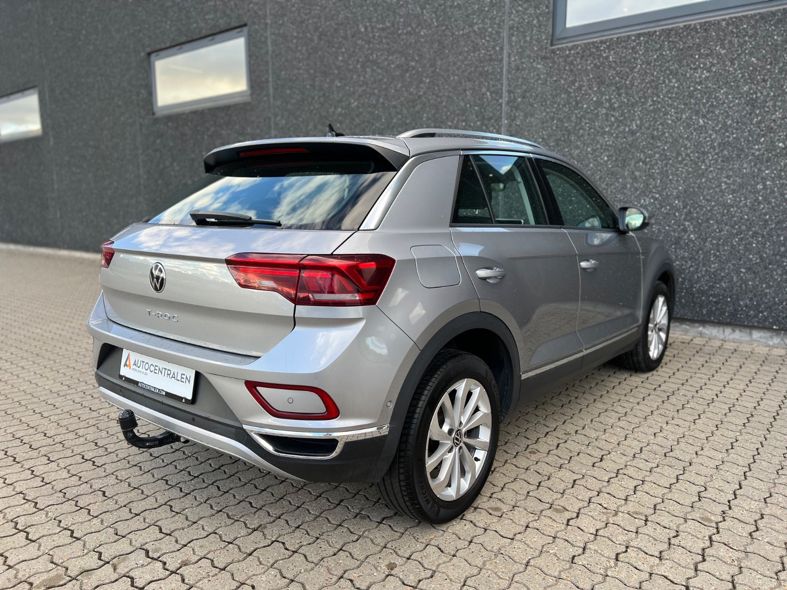 Sølv VW T-Roc fra 2022