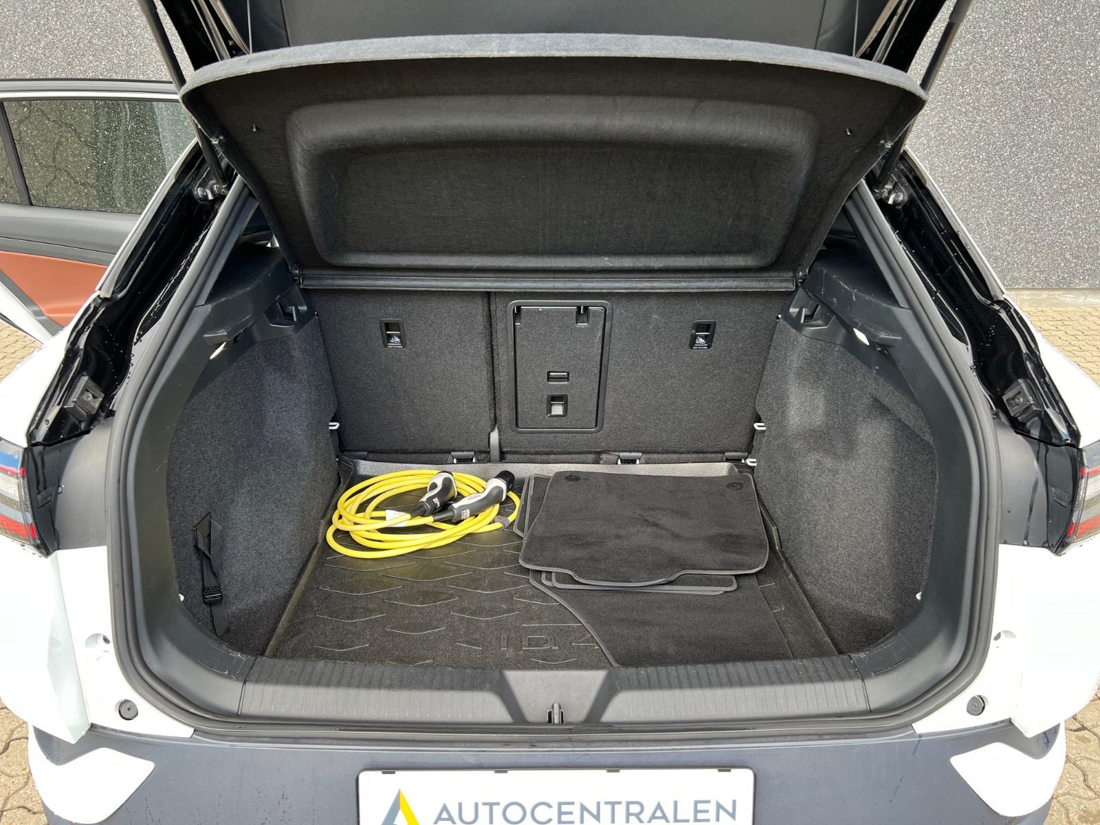 Hvid VW ID.4 fra 2021