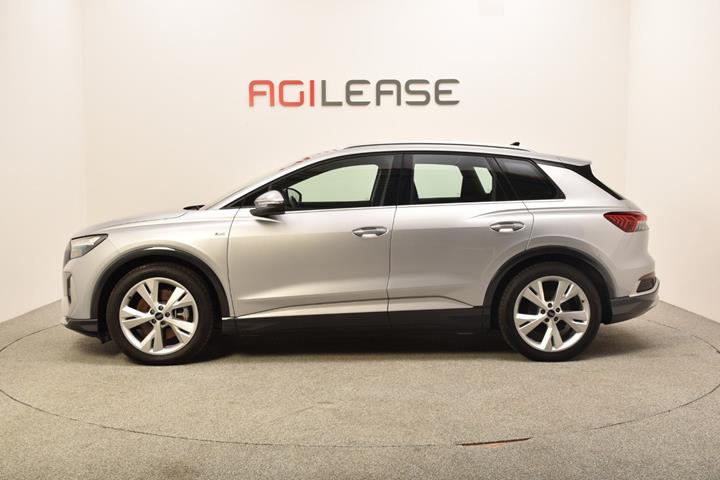 Sølv Audi Q4 e-tron fra 2024