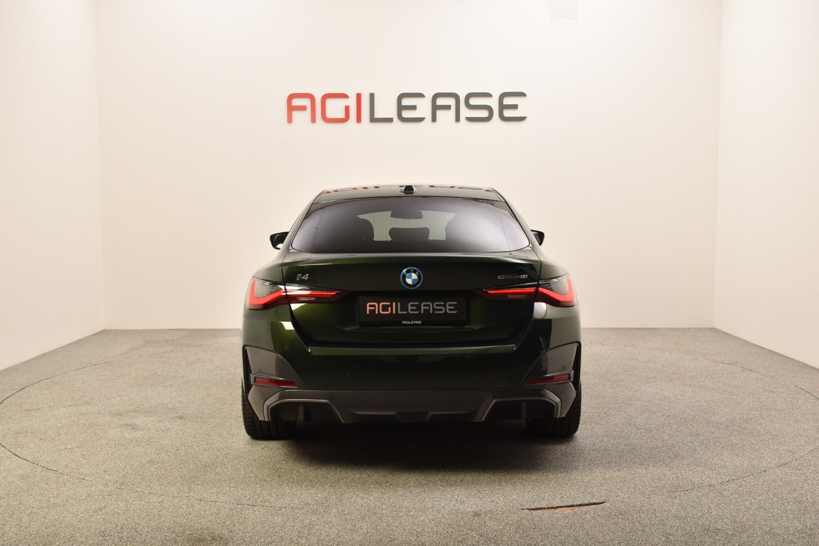 Grøn BMW i4 fra 2023