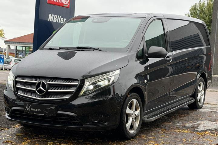 Sort Mercedes Vito 119 fra 2019