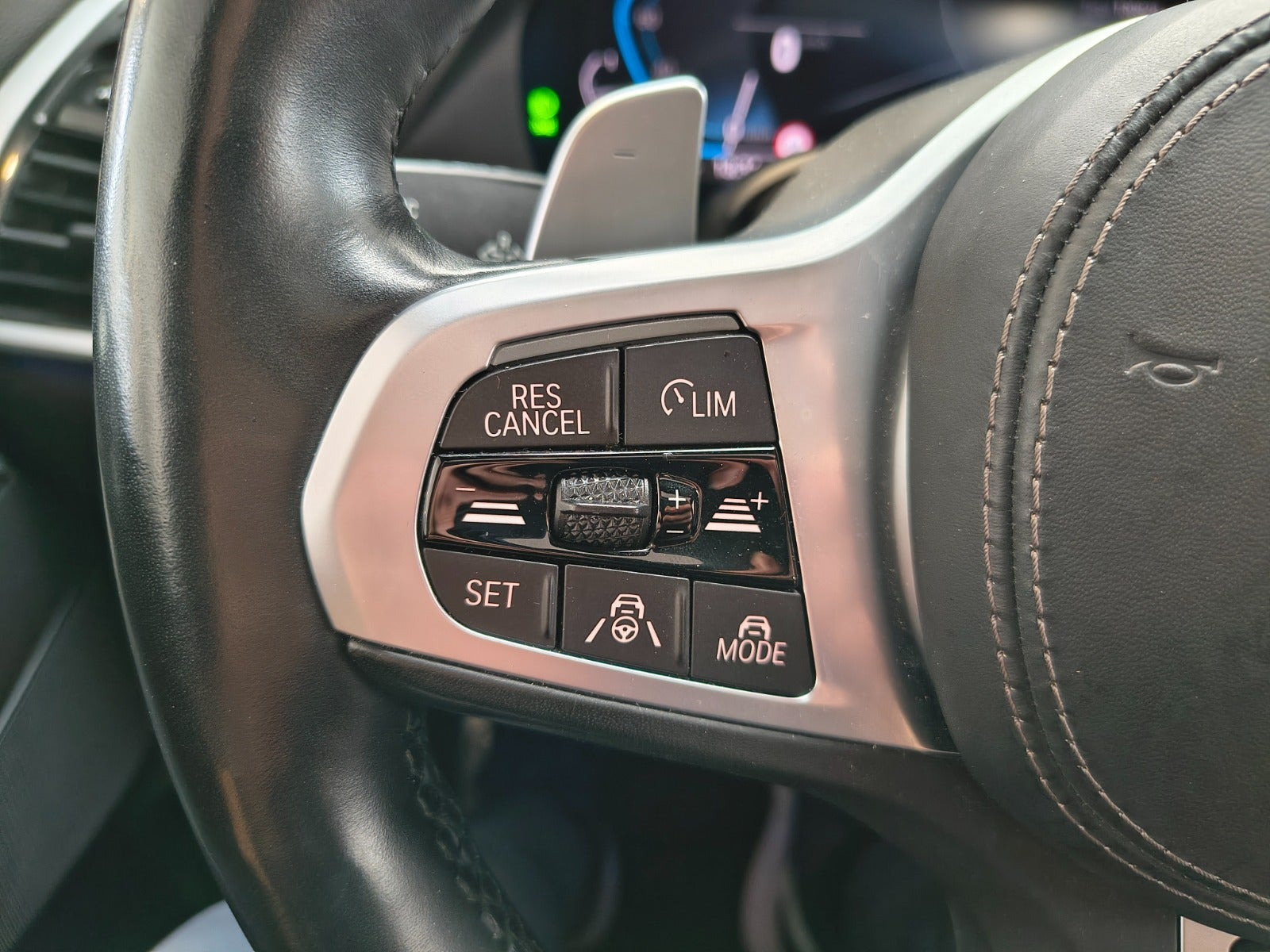 Grå BMW X5 fra 2021
