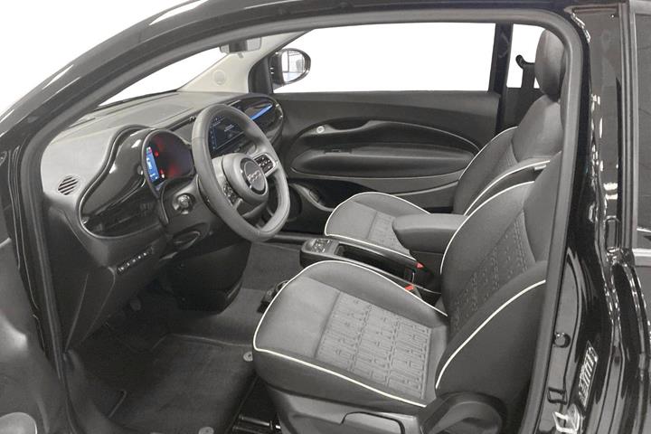 Sort Fiat 500e fra 2023