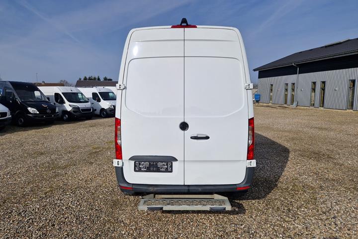 Hvid Mercedes eSprinter 312 fra 2023